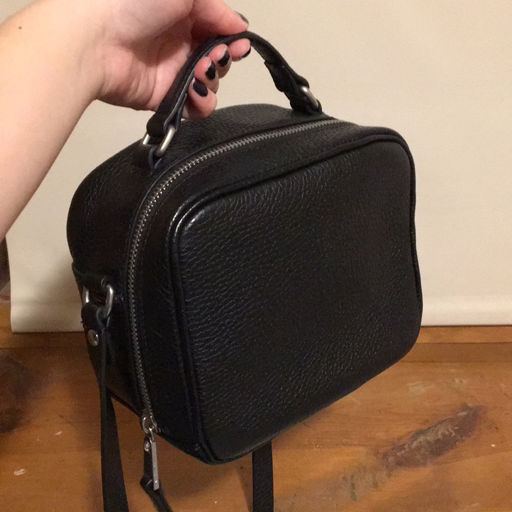 Treasure & Bond Boxy Crossbody